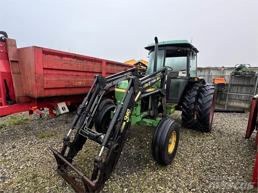 John Deere 2450 Tracteur
