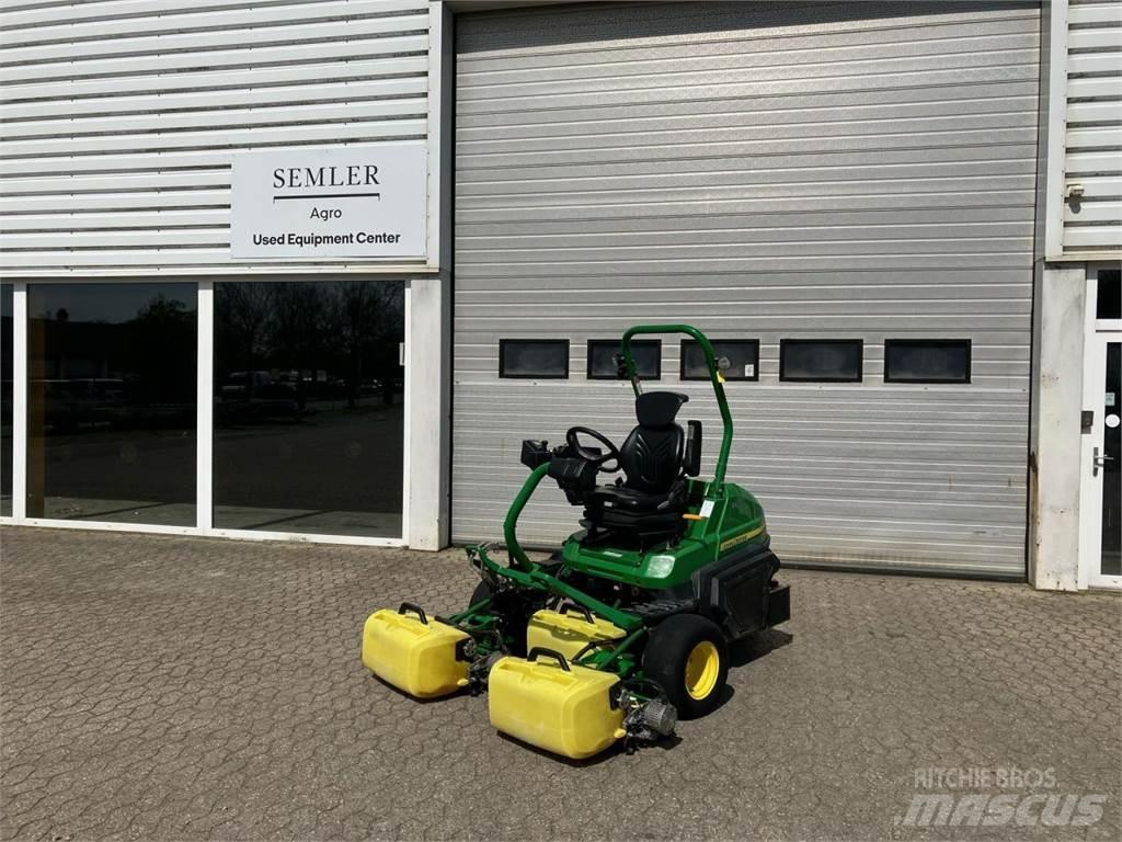 John Deere 2700 Tondeuses pour fairway