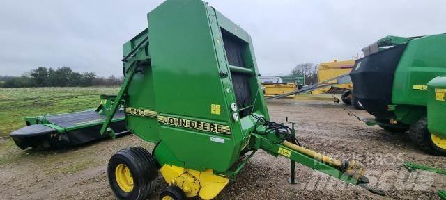 John Deere 590 Presse à balle ronde