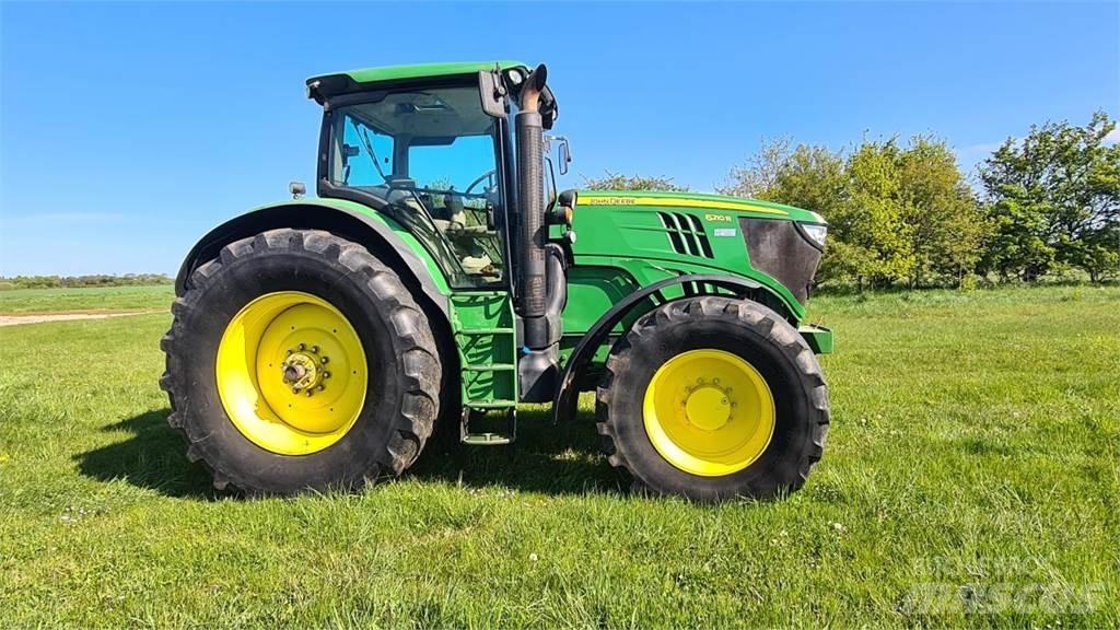 John Deere 6210R Tracteur