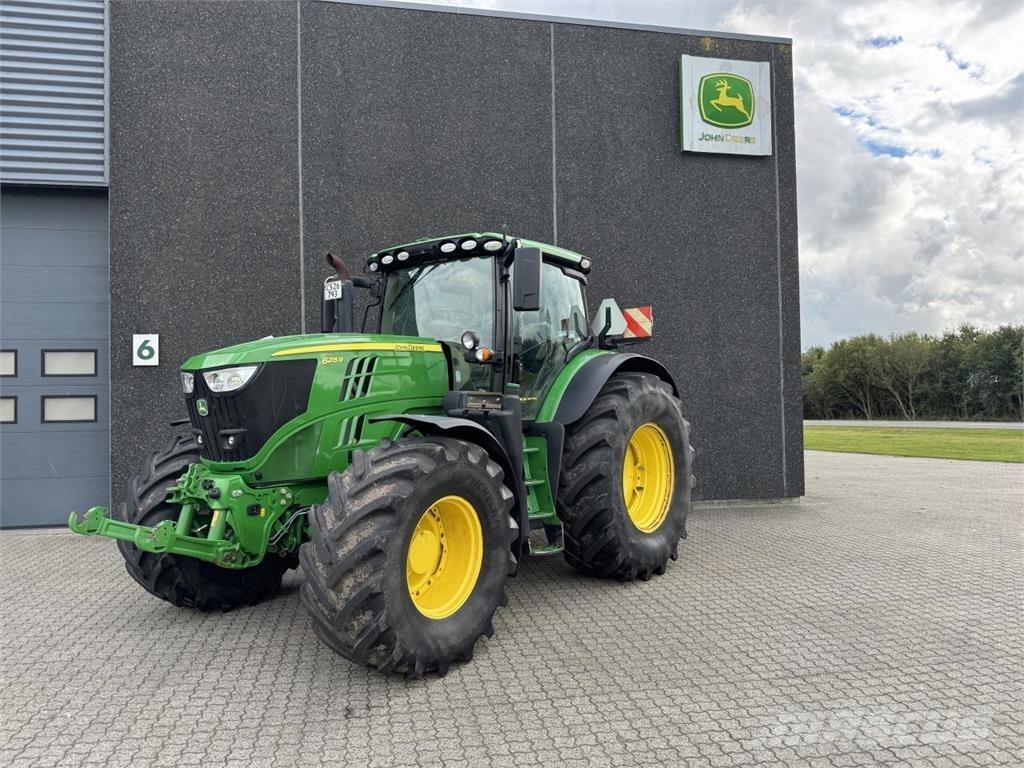 John Deere 6215R Tracteur