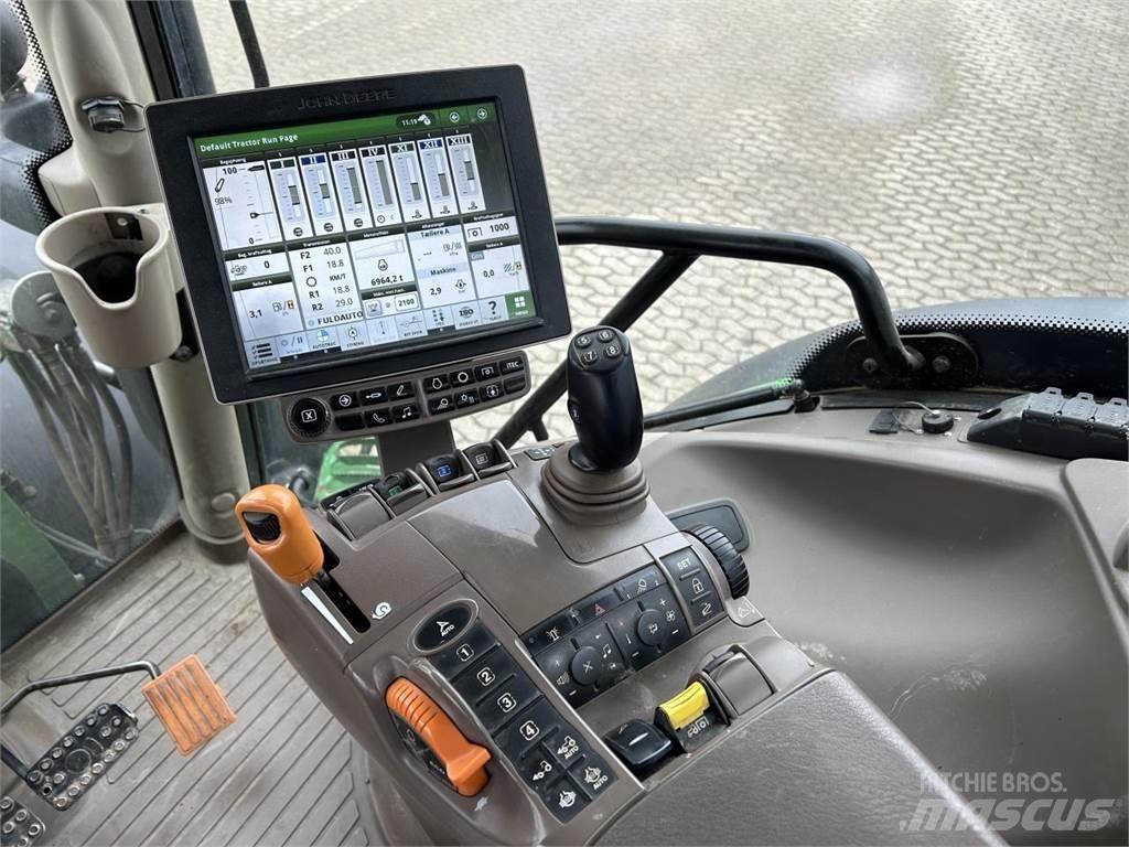 John Deere 6215R Tracteur