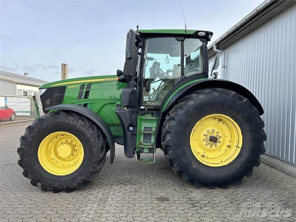 John Deere 6250R Tracteur