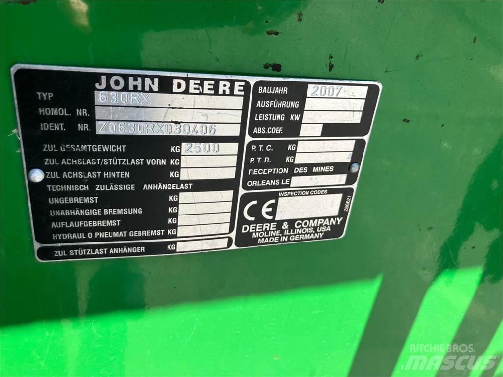 John Deere 630R Barre de coupe pour moissonneuse batteuse