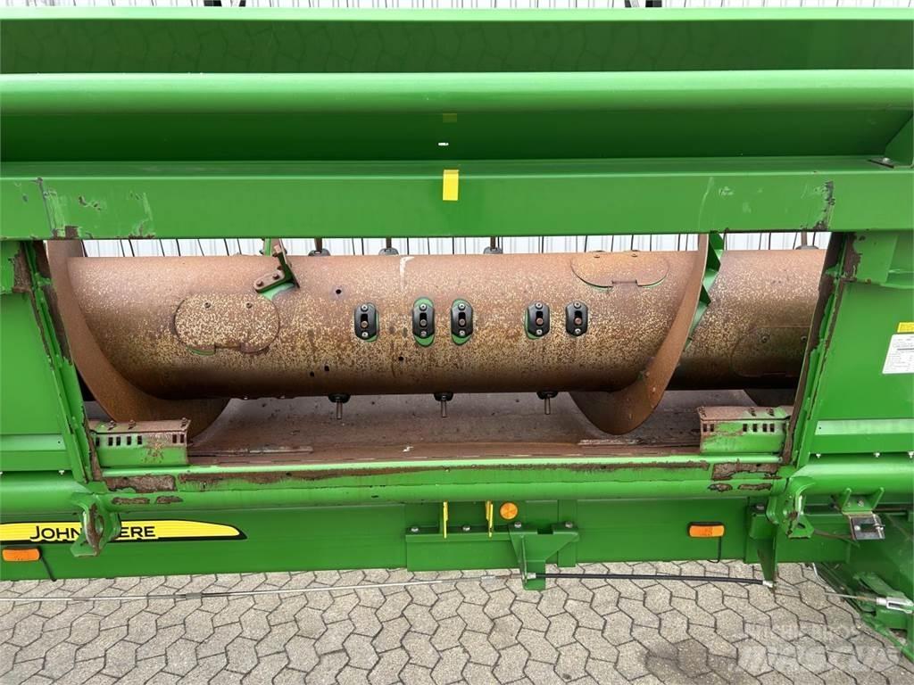 John Deere 635R Barre de coupe pour moissonneuse batteuse