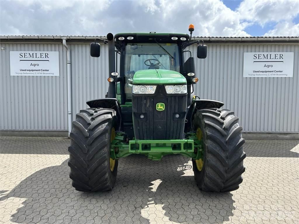 John Deere 7230R Tracteur