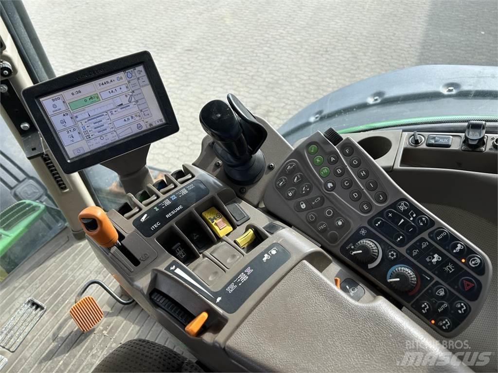 John Deere 7230R Tracteur