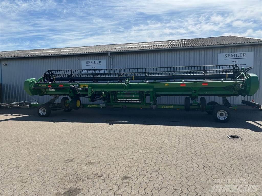 John Deere 735D Barre de coupe pour moissonneuse batteuse