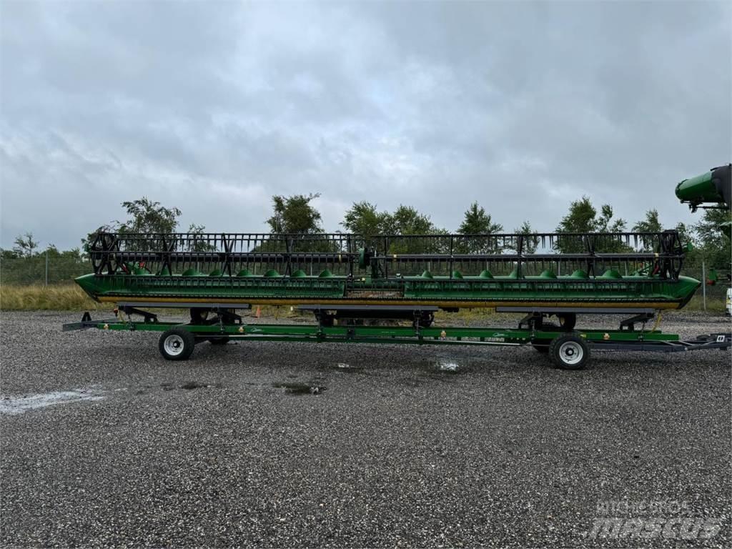 John Deere 740D Barre de coupe pour moissonneuse batteuse