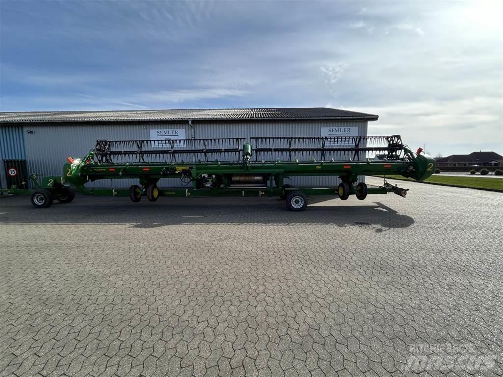John Deere 740D Barre de coupe pour moissonneuse batteuse