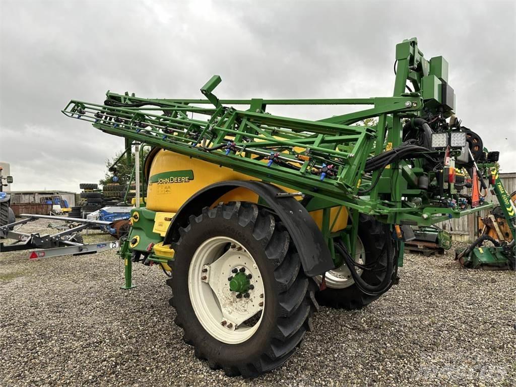 John Deere 740I Pulvérisateurs traînés