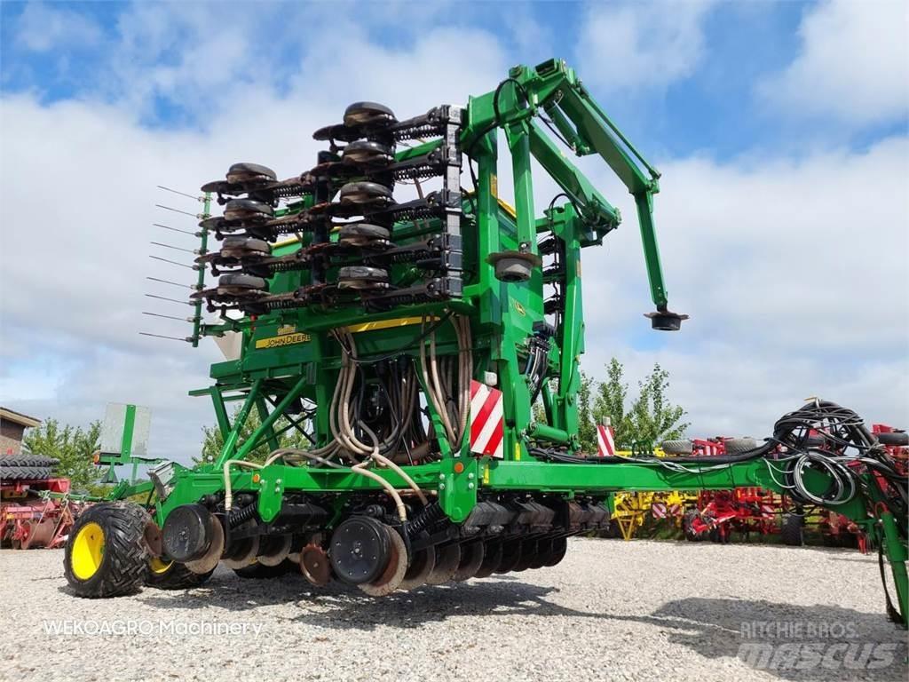 John Deere 750 A Semoir
