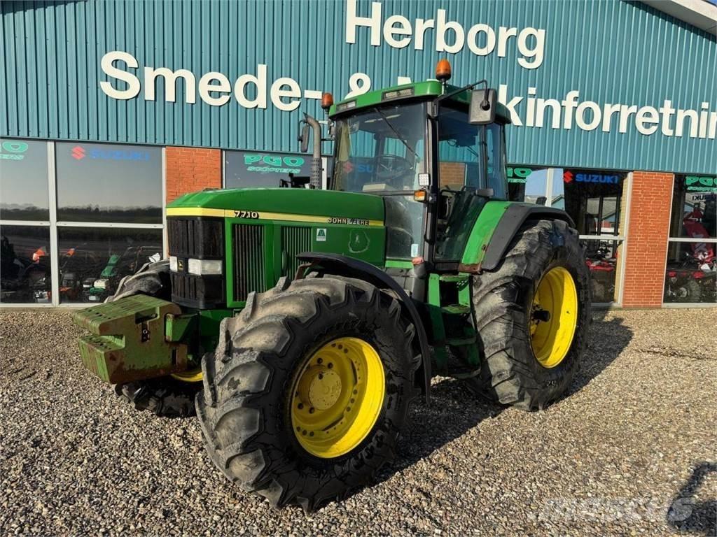 John Deere 7710 Tracteur