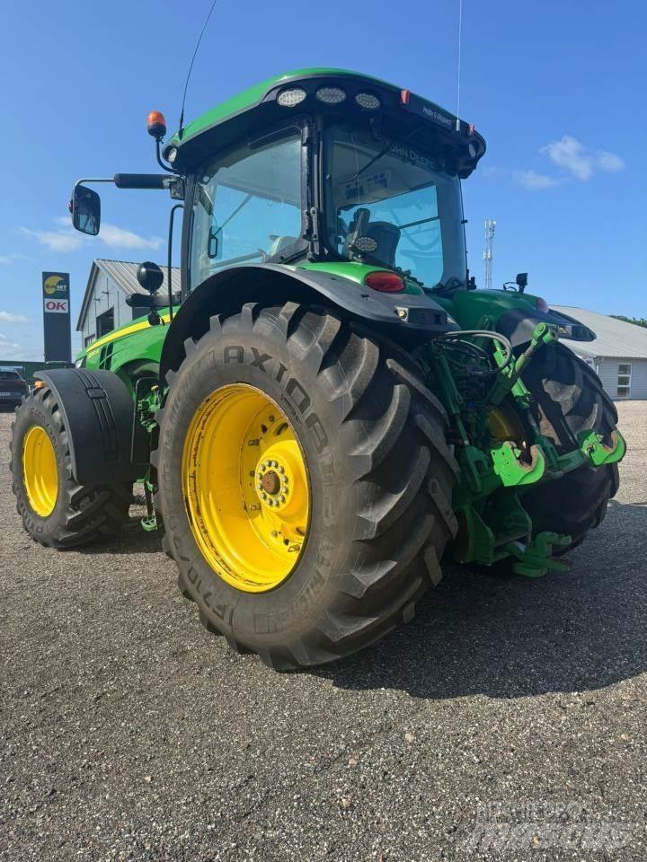 John Deere 8310R Tracteur