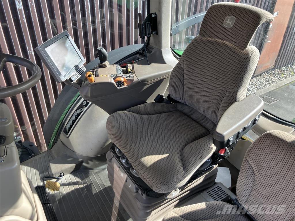 John Deere 8320R Tracteur