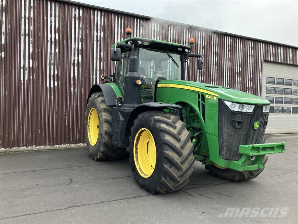 John Deere 8320R Tracteur