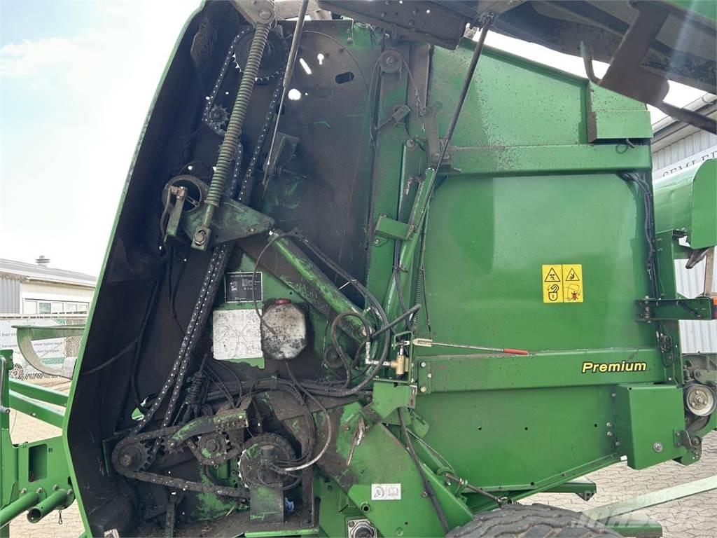 John Deere 864 Presse à balle ronde
