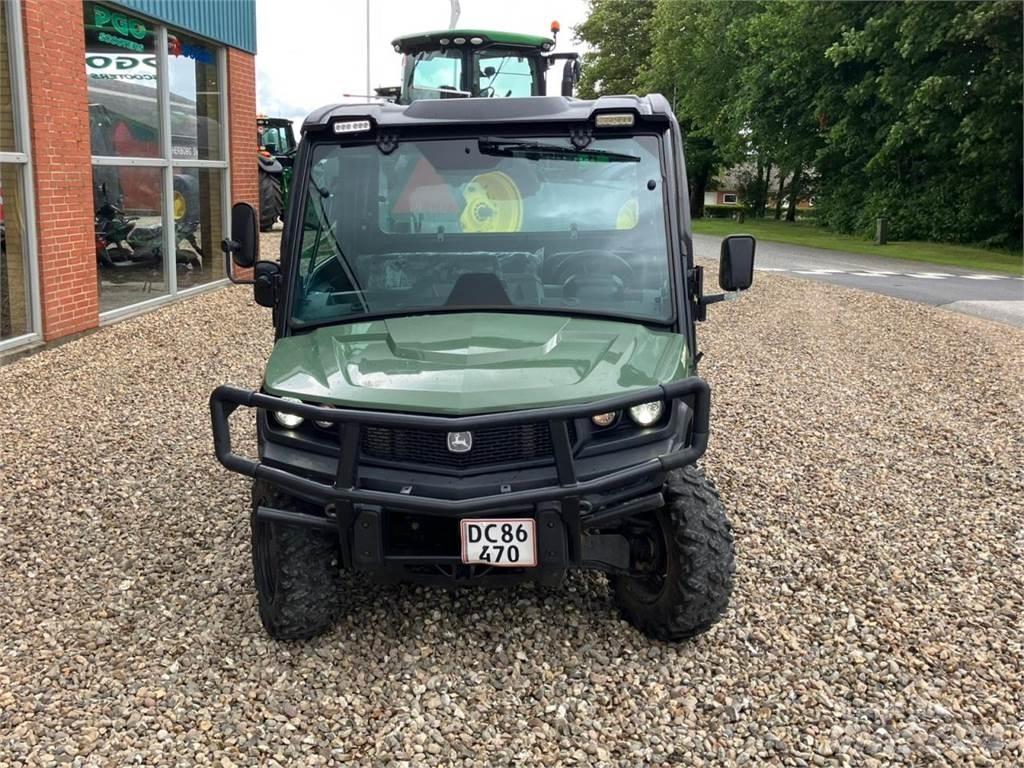 John Deere 865M Quad
