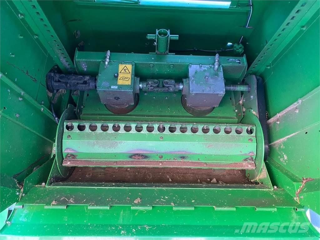 John Deere C670 Moissonneuse batteuse