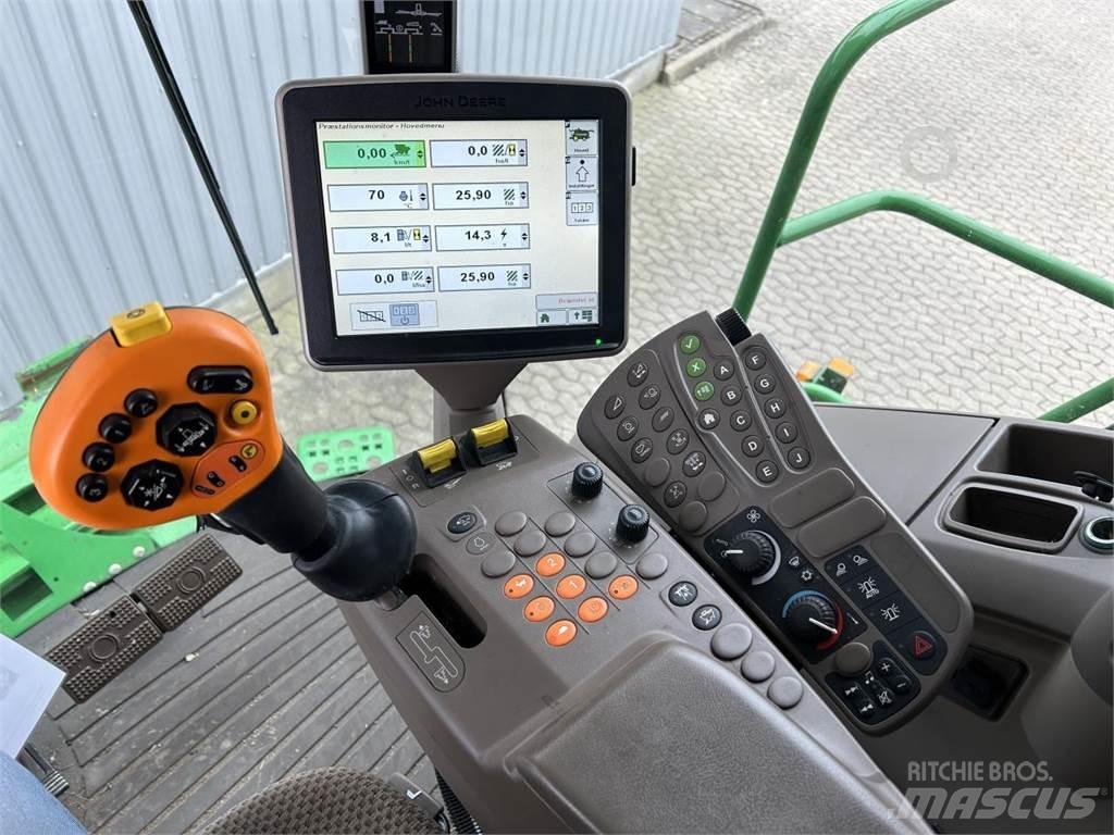 John Deere S685I Moissonneuse batteuse