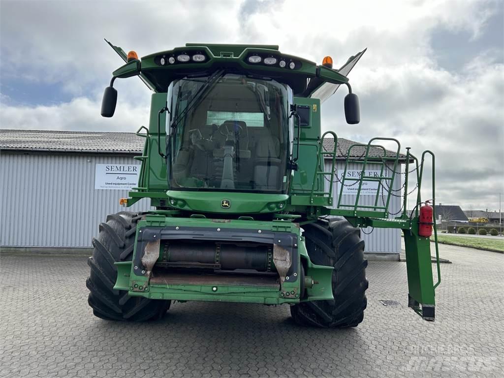John Deere S690 Moissonneuse batteuse