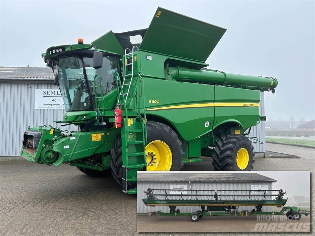 John Deere S690 Moissonneuse batteuse