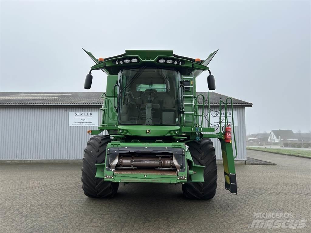 John Deere S690 Moissonneuse batteuse