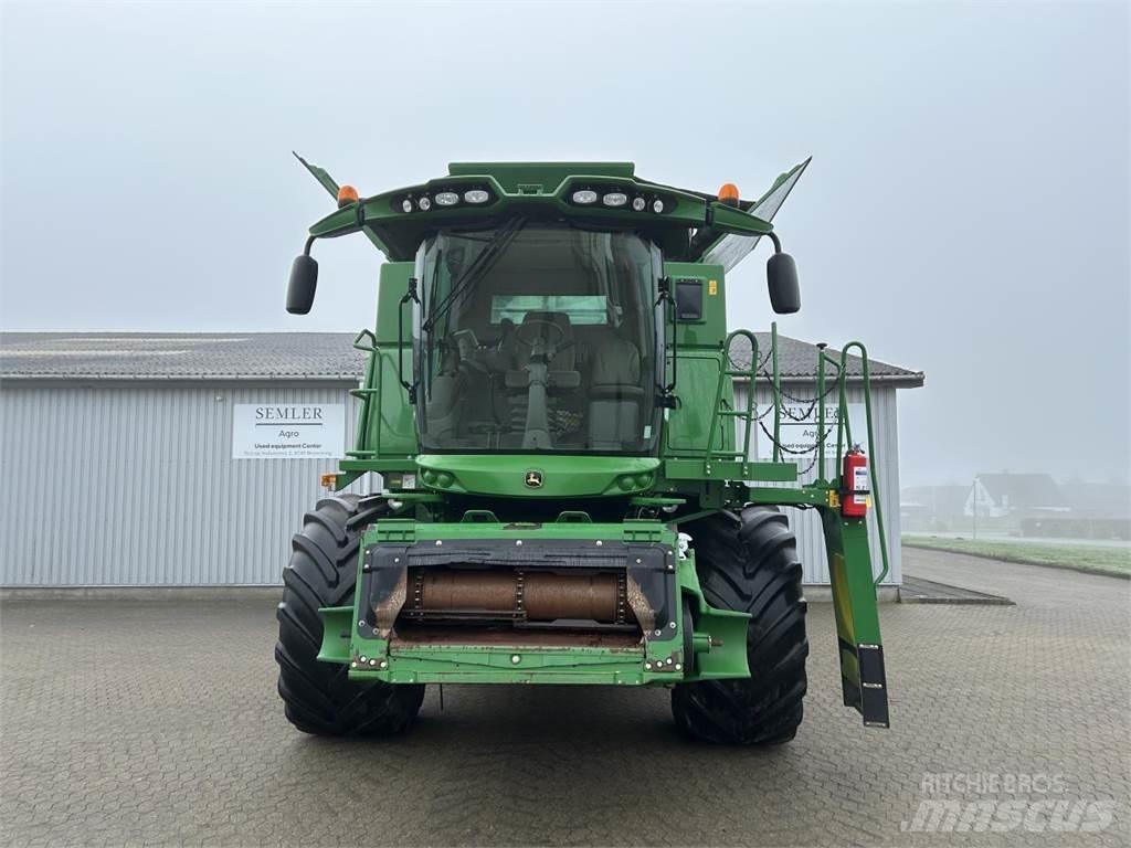 John Deere S690 Moissonneuse batteuse