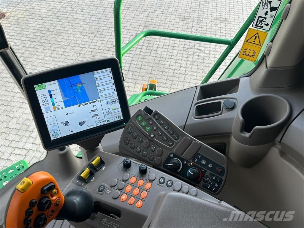 John Deere S690 Moissonneuse batteuse