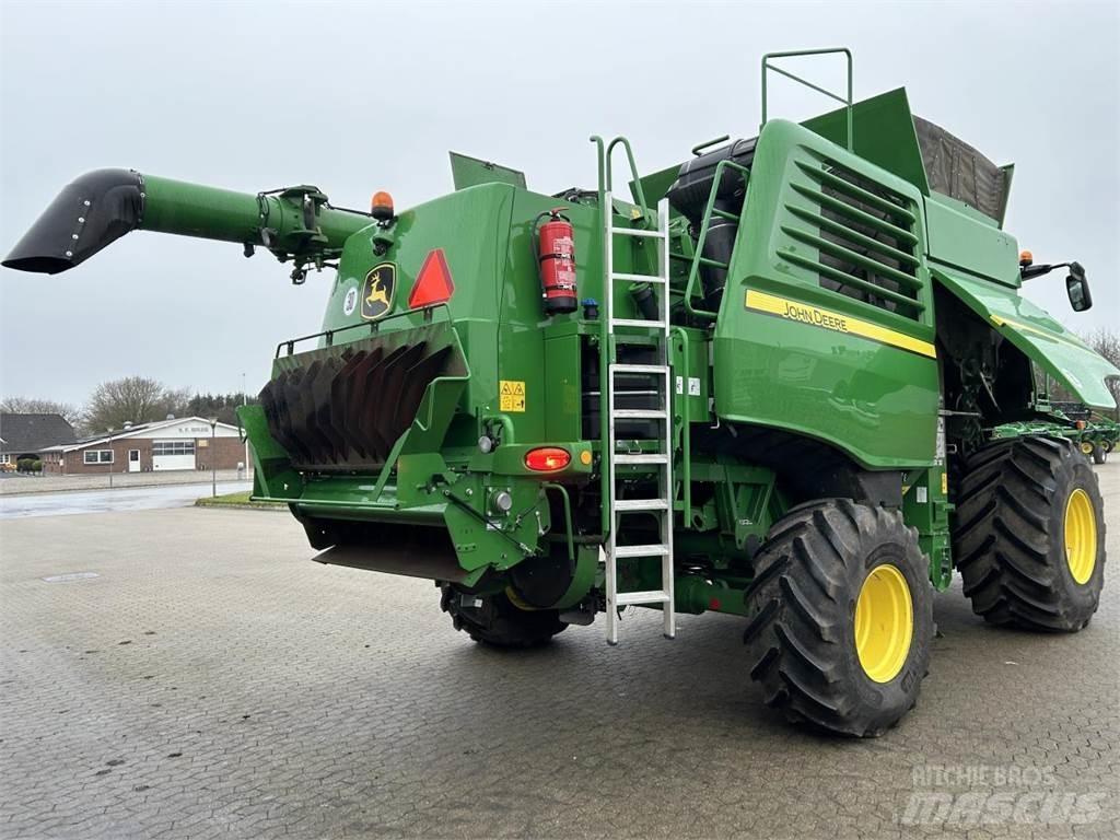 John Deere T670 Moissonneuse batteuse