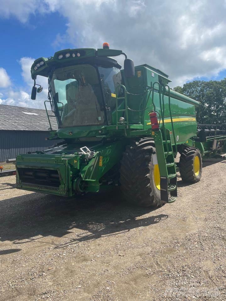 John Deere T670I Moissonneuse batteuse