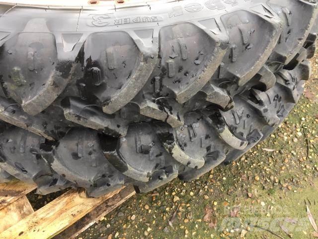 Kleber 9.5 X 44 Pneus, roues et jantes