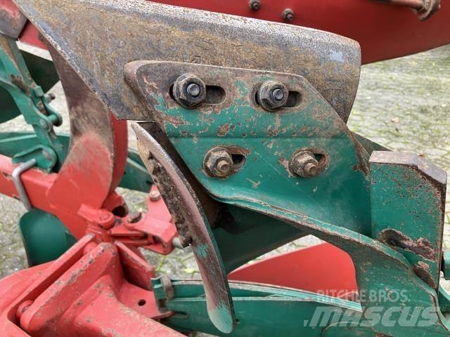 Kverneland EG200 Charrue réversible