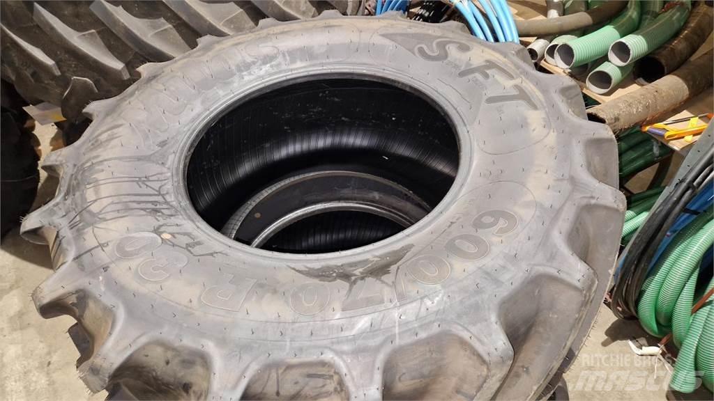 Mitas 600/70R30 Pneus, roues et jantes