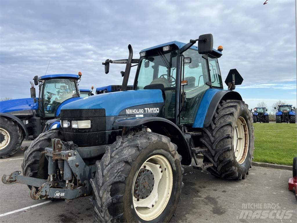 New Holland TM150 Tracteur