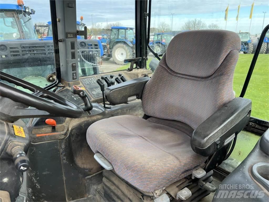 New Holland TM150 Tracteur