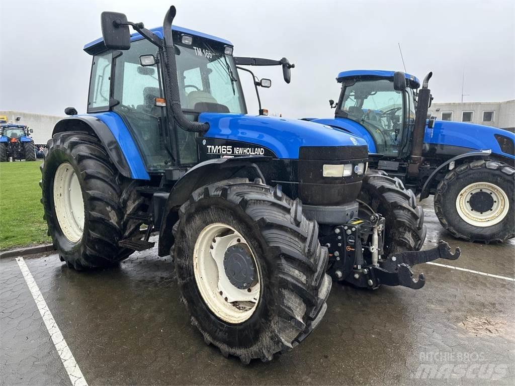 New Holland TM165 Tracteur