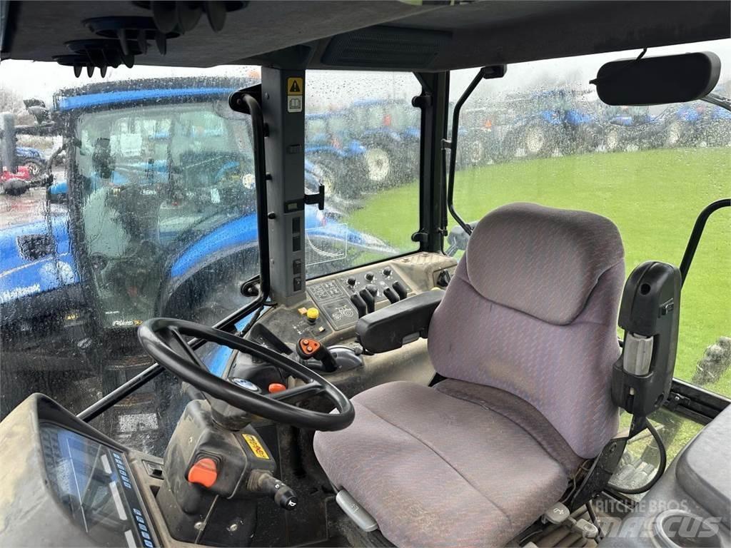 New Holland TM165 Tracteur