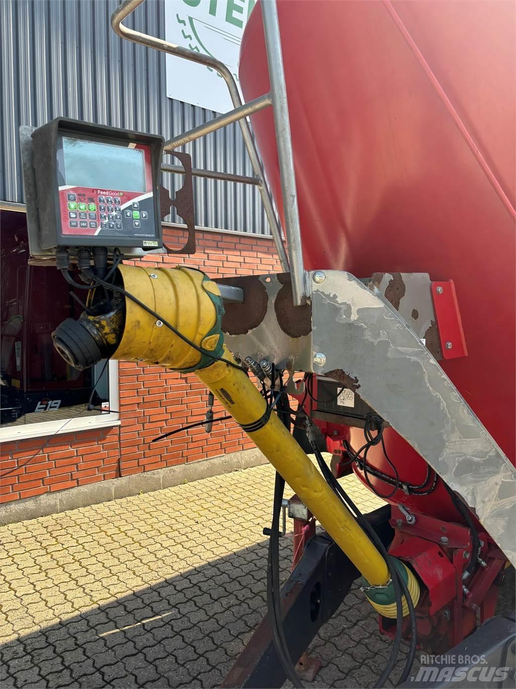 Peecon 28 M3 Remorques autochargeuse