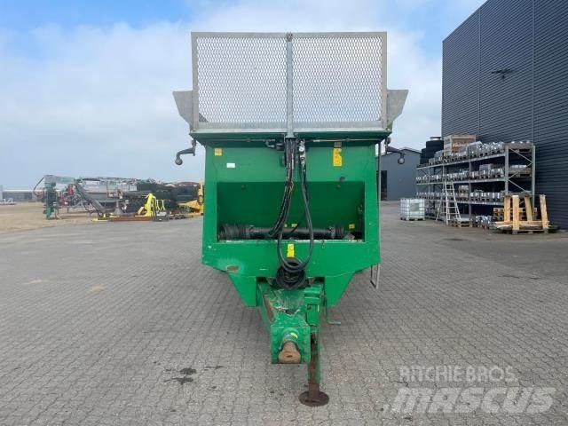 Samson SP 15 Epandeur de fumier