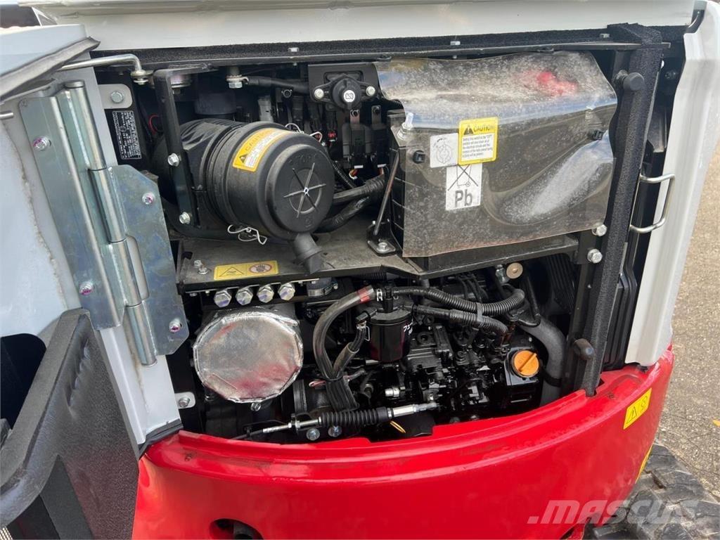 Takeuchi TB325R Mini pelle < 7t