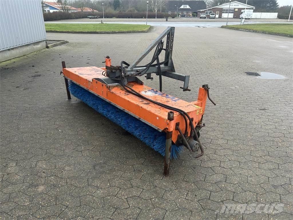 Tuchel 230/520 Balayeuse / Autolaveuse