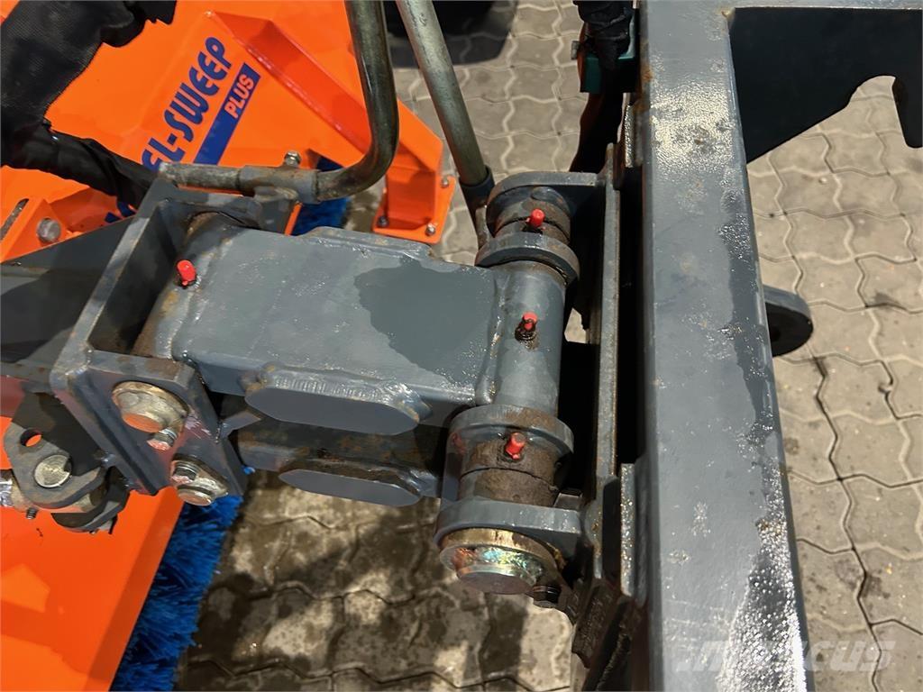 Tuchel ECO 1,5M Balayeuse / Autolaveuse