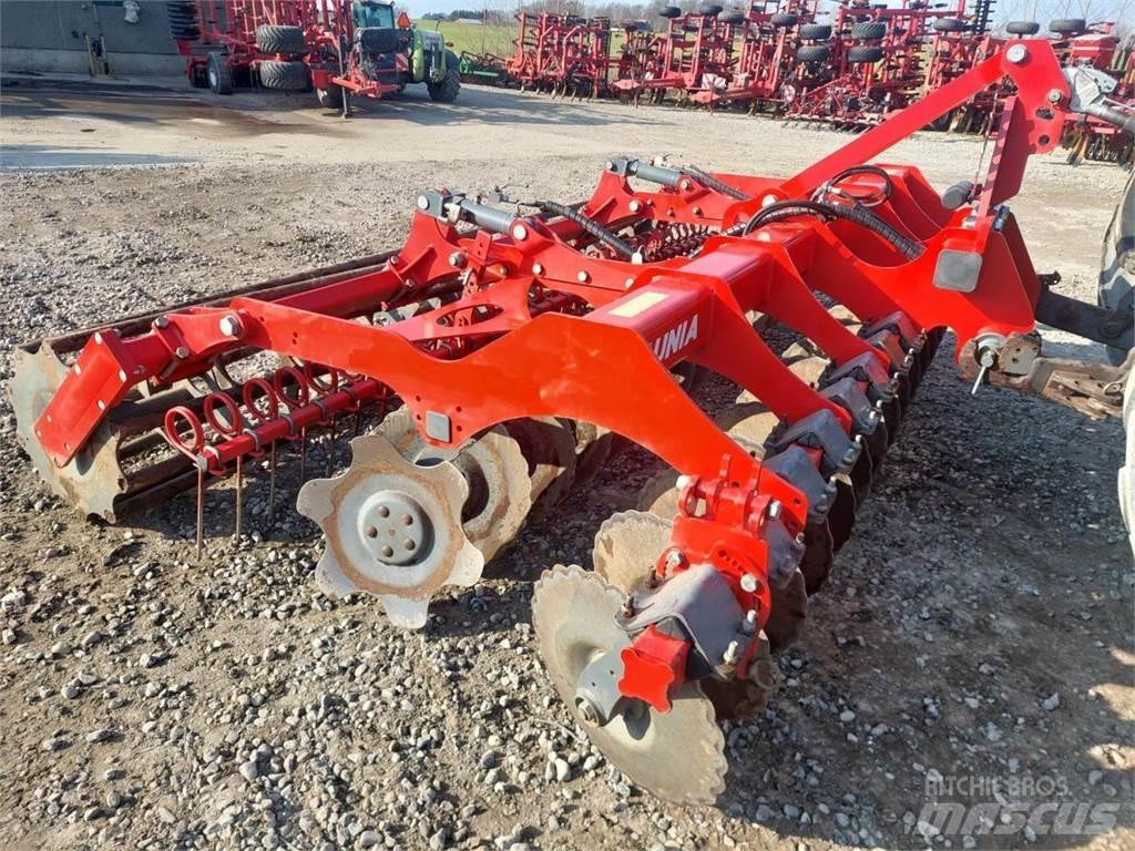 Unia ARES XL 4 Crover crop