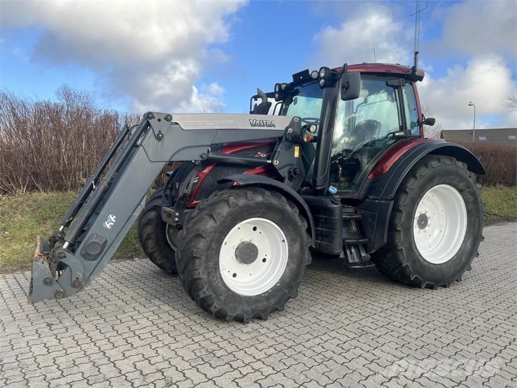 Valtra N 174 Tracteur