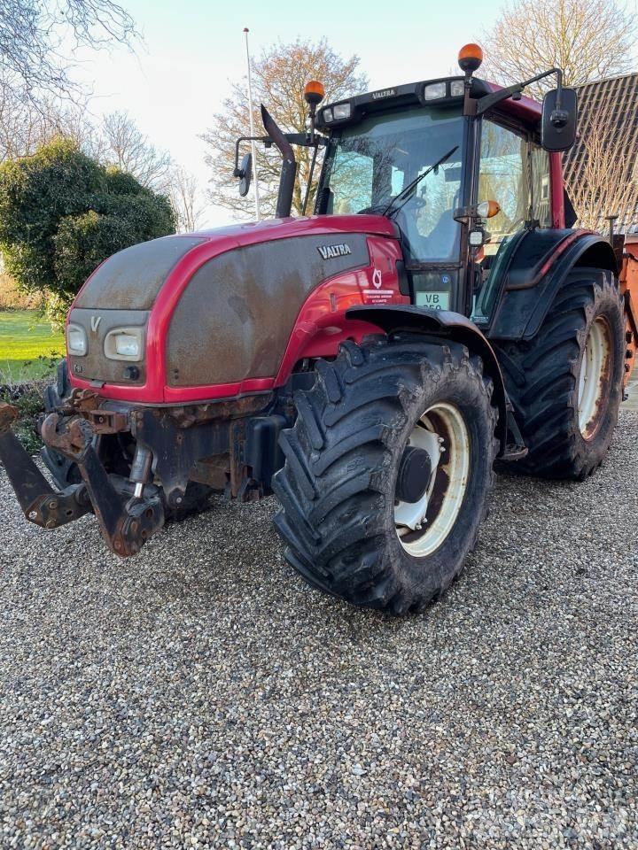 Valtra T151 Tracteur