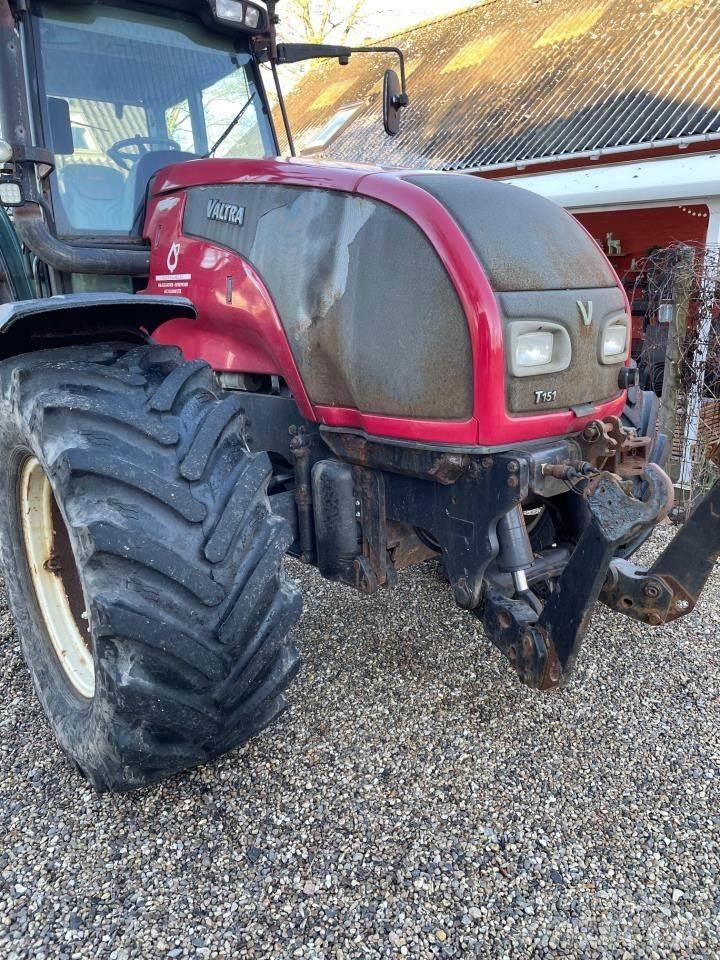 Valtra T151 Tracteur