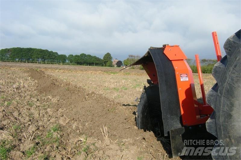  - - -  BOXER AGRI Charrue à dents