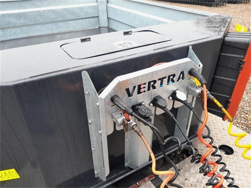  - - -  VERTRA Autre remorque
