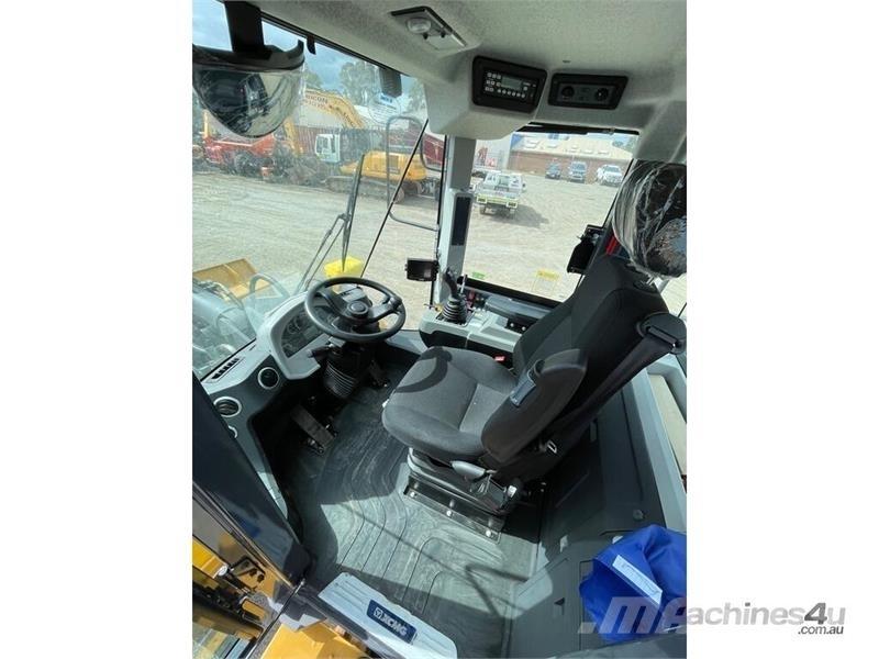  - - - XCMG 948 Chargeuse sur pneus